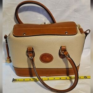 Dooney Bourke Pebble Leather Doctor Bag Handbag Cream Tan NO STRAP